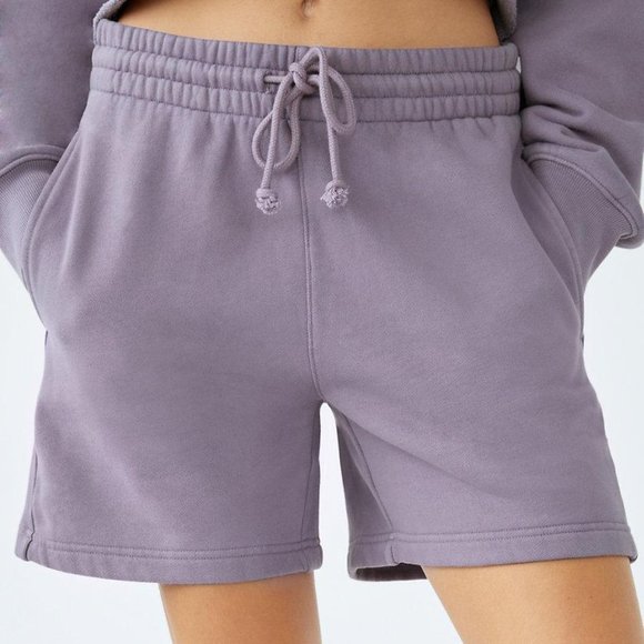 TNA COZY FLEECE BOYFRIEND SWEATSHORT - Picture 1 of 4